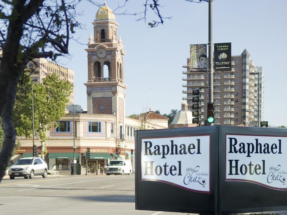 The Raphael Hotel, Autograph Collection Hotel 4*