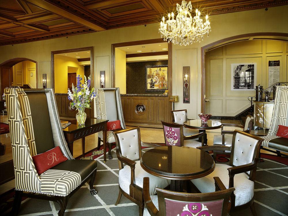 The Raphael Hotel, Autograph Collection Kansas City