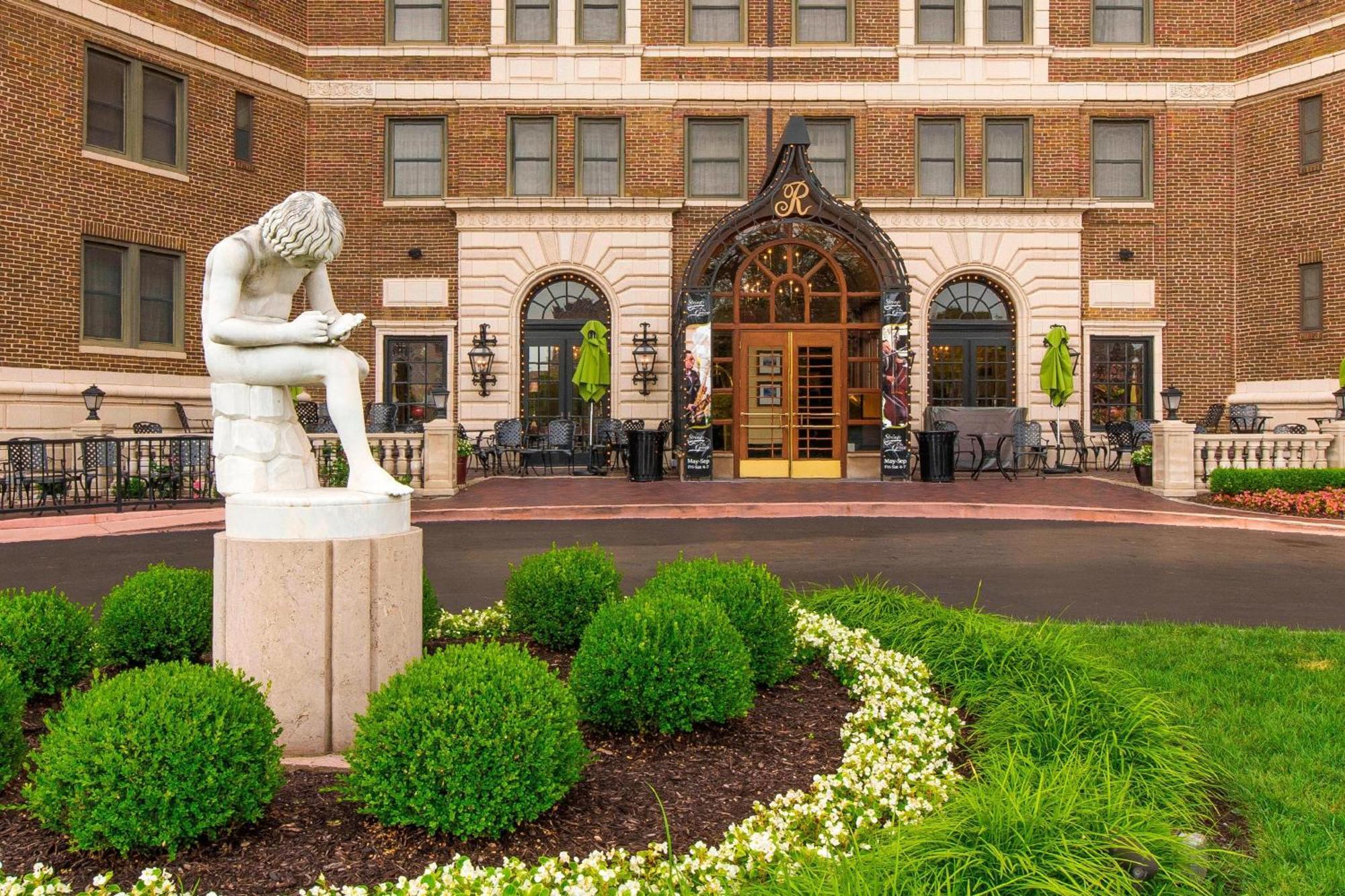 The Raphael Hotel, Autograph Collection 4*